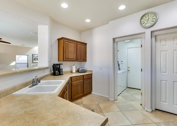 Dom wakacyjny Pool, Game Room! Family-friendly Retreat *