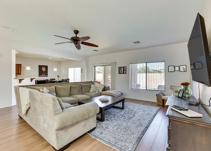 Dom wakacyjny Pool, Game Room! Family-friendly Retreat