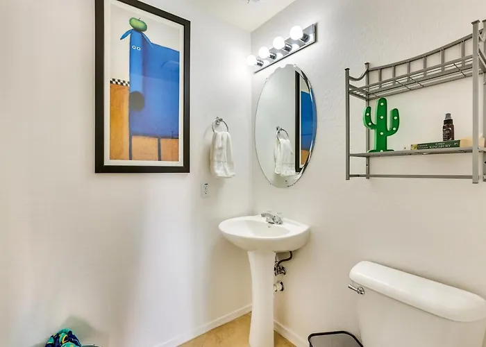 Dom wakacyjny Pool, Game Room! Family-friendly Retreat *
