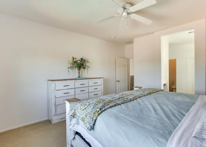Pool, Game Room! Family-friendly Retreat *