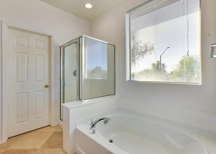 Dom wakacyjny Pool, Game Room! Family-friendly Retreat Surprise